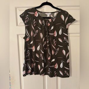 Liz Claiborne olive green and Pink Leaf Print Top